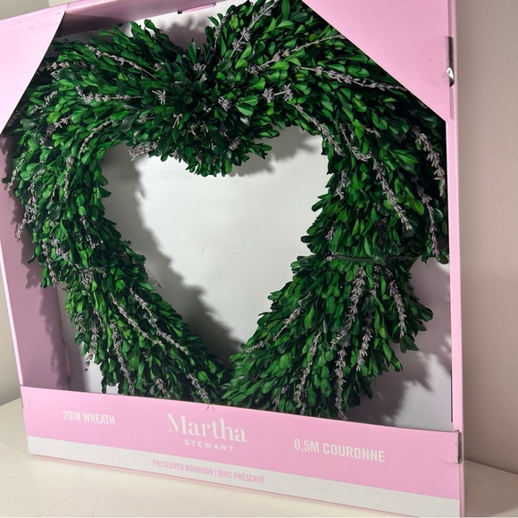 NEW Preserved Boxwood & Lavender Heart Wreath 20IN Spring/Summer Love - Picture 3 of 16